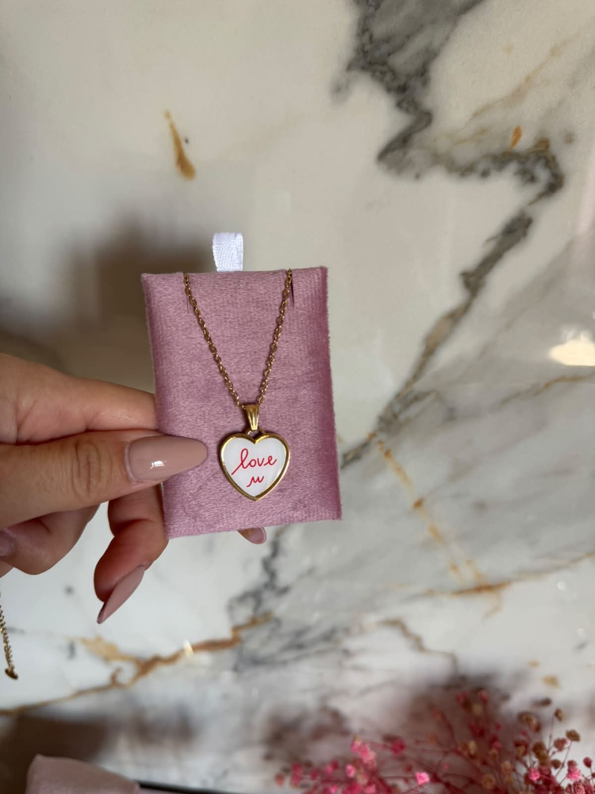 Collana Targhetta Love u