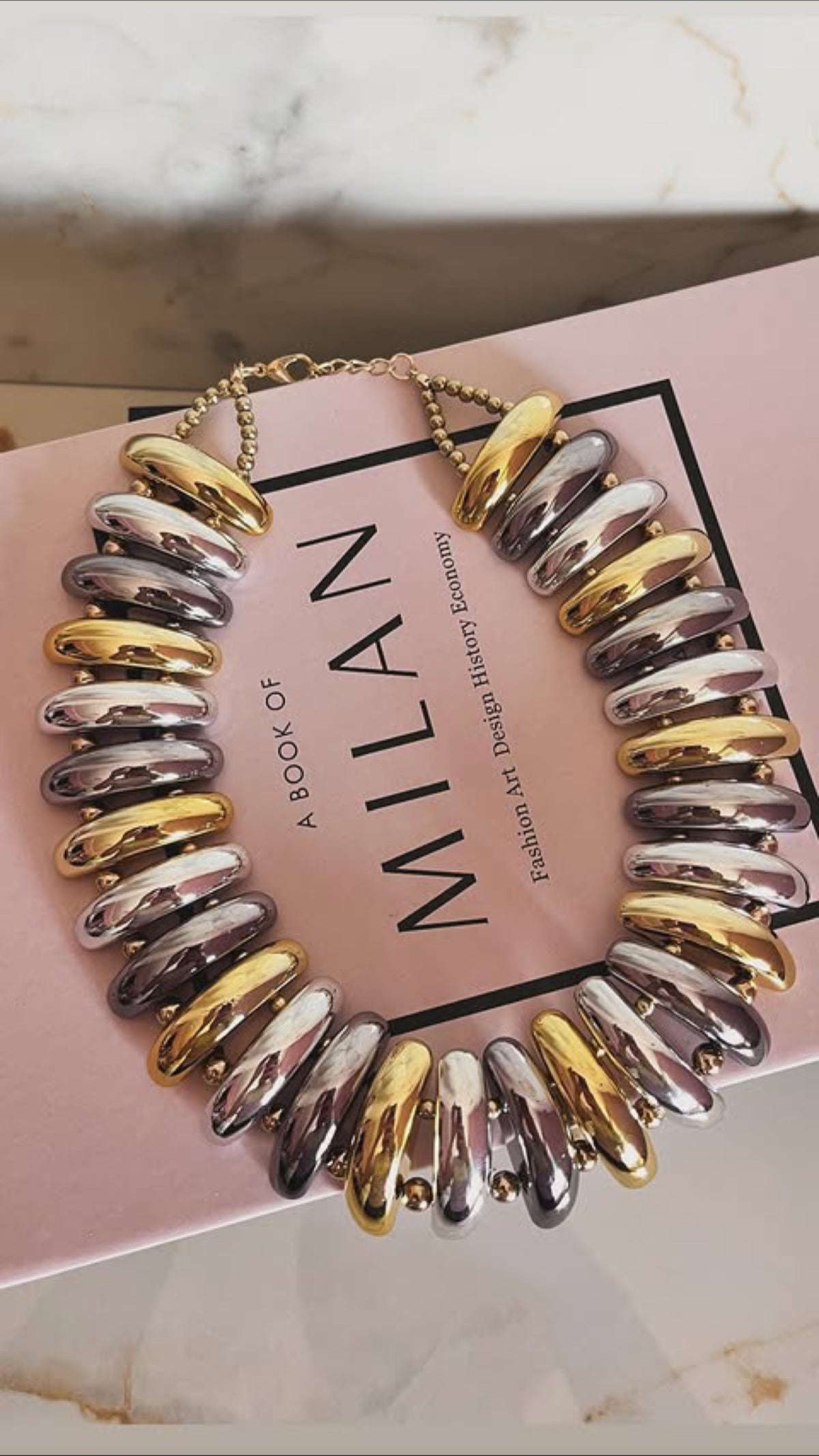 Collana Alma