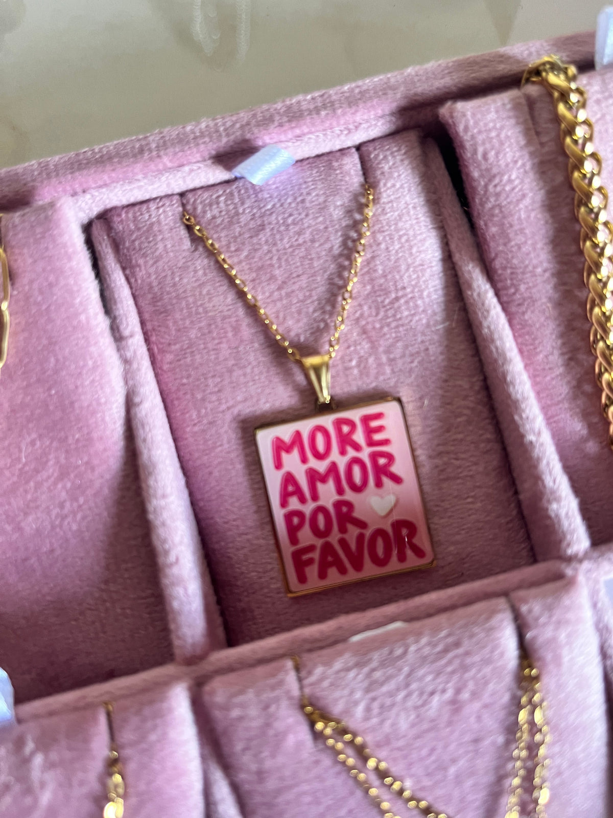 Collana More Amor Por Favor