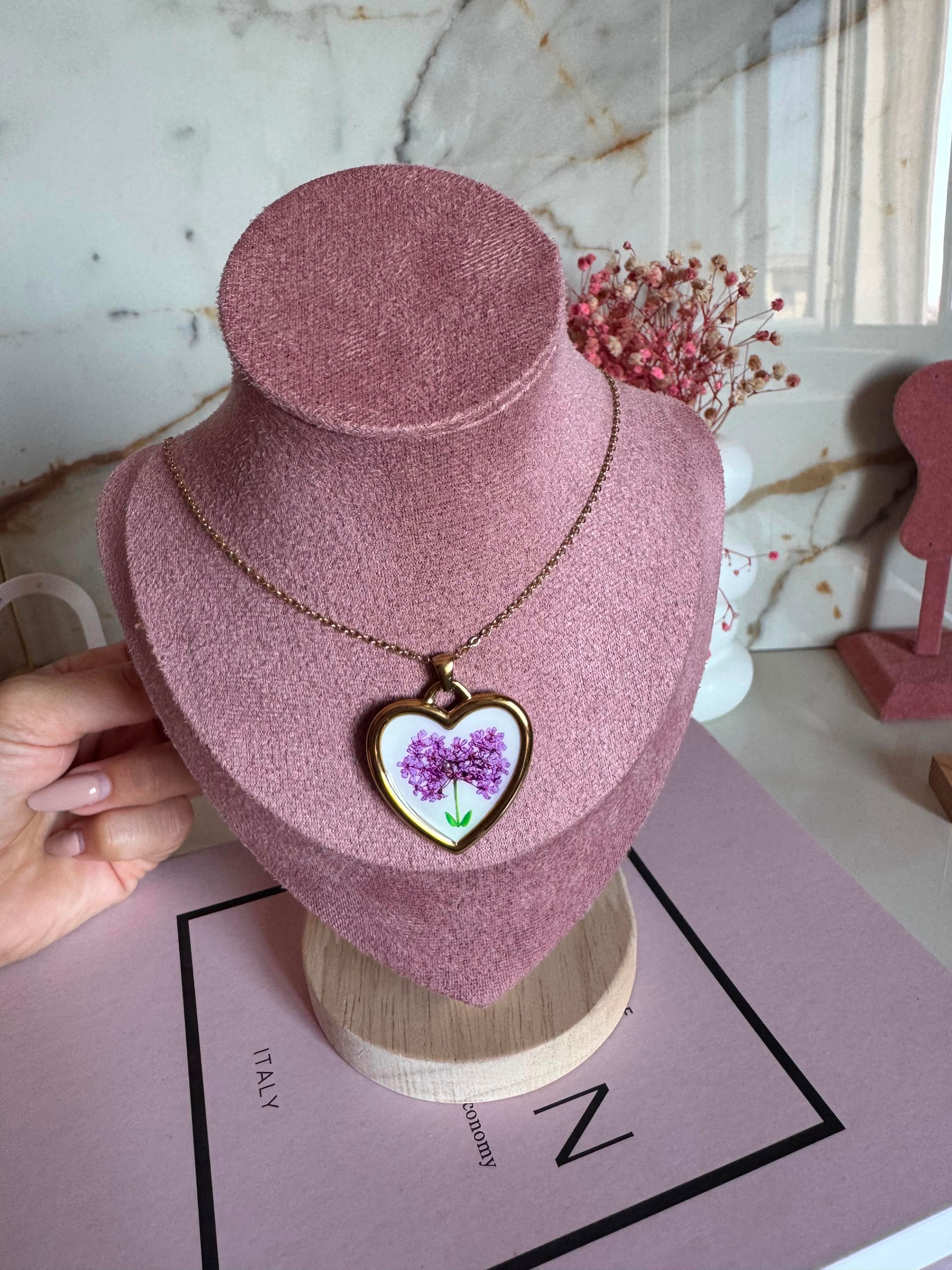 Collana Targhetta a Cuore con Fiori